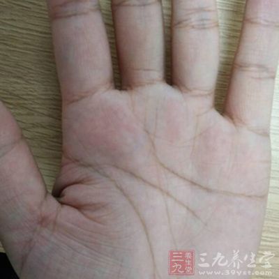 婚姻線末端上升這個(gè)是非常吉利的預(yù)兆