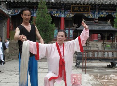 太极拳对腿上的锻炼 太极拳对腿上的锻炼