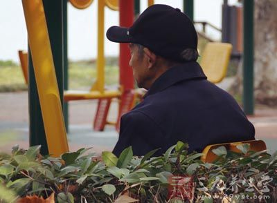 老人应该养成良好的生活习惯