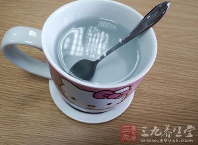 飲用過濾自來水