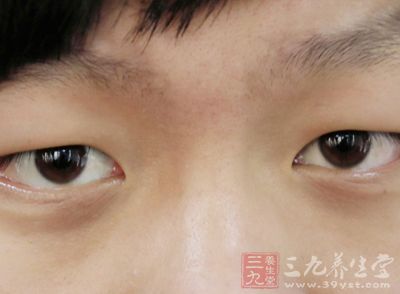 眼睛，是一个可以感知光线的器官