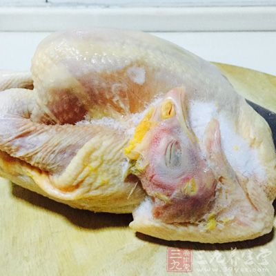 鲜活母鸡肉300克切细