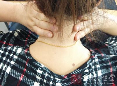 颈部皮肤松弛的原因 颈部皮肤松弛的原因