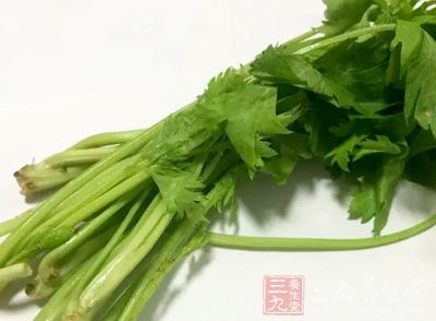 芹菜。睡觉前的90分钟不要吃