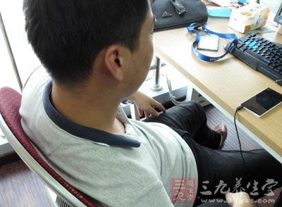 男性脱发可能是心脏病的症状 男性脱发可能是心脏病的症状