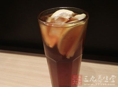 碳酸饮料带来的肥胖问题众所周知