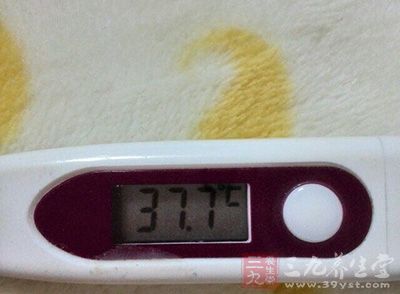 一个班半数孩子发烧请假