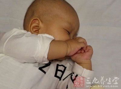 入睡后忌开电风扇