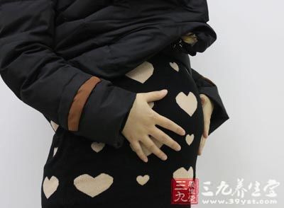 新生妈妈哺乳后还是会担心胸部走样