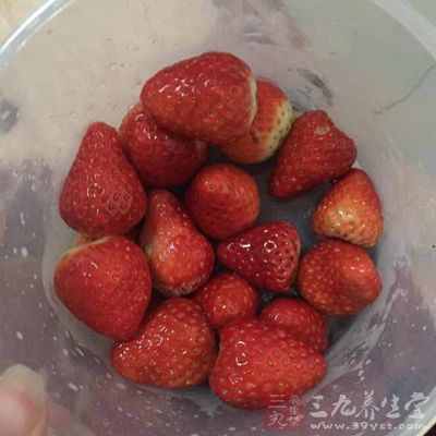 水果中草莓的防癌效果最佳