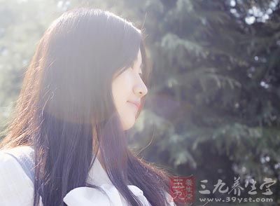 这些妇女被平分为两组 这些妇女被平分为两组