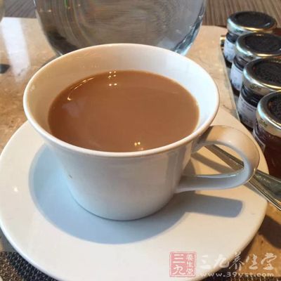 酒不与咖啡同饮