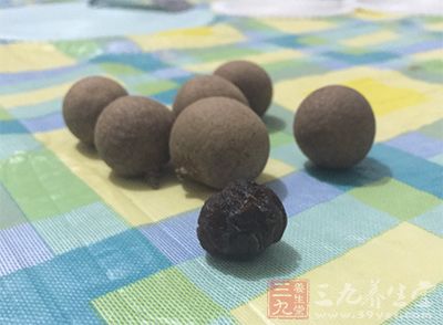 失眠吃什么好 十款藥膳粥擺脫晚睡強(qiáng)迫癥