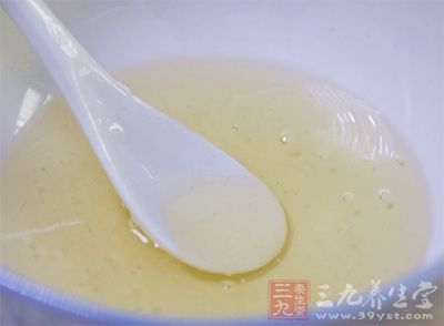 再加如茶叶与蜂蜜一起煮