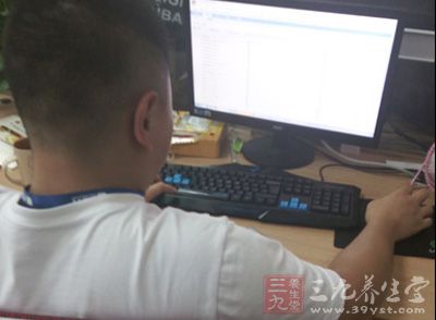 平时在工作生活中，尤其是在久坐或久站后下肢酸胀、乏力