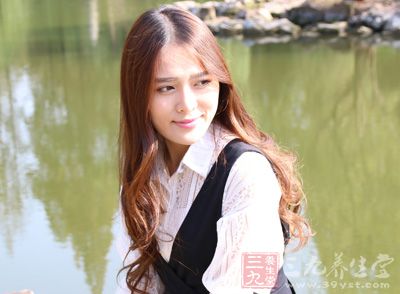 气滞血淤型的女性,表现为经前或经期小腹胀痛 气滞血淤型的女性,表现为经前或经期小腹胀痛