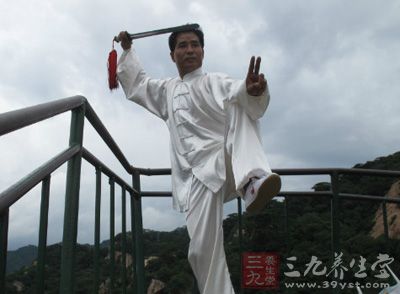 即“浑身上下都是拳”