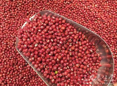 淮山2两,莲子2两,红豆6两,陈皮1片 淮山2两,莲子2两,红豆6两,陈皮1片