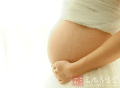 不少身材矮小的妇女怀孕后总是提心吊胆 不少身材矮小的妇女怀孕后总是提心吊胆