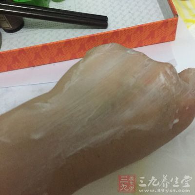 皮肤过敏患者选择使用微酸性洁面品 皮肤过敏患者选择使用微酸性洁面品