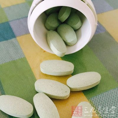 除了药物治疗手段之外，适时采用介入治疗