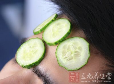 自制维C黄瓜紧肤面膜