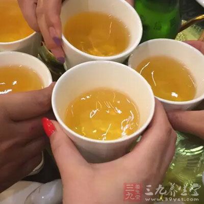 啤酒比葡萄酒更能降低高血压的发病风险