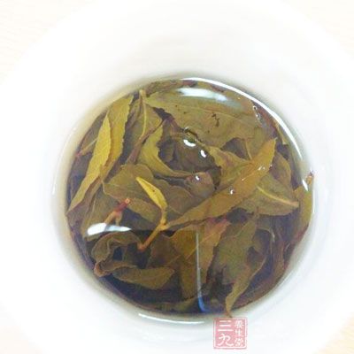 綠茶含有茶多酚、咖啡堿、葉綠素及抗氧化物質(zhì)兒茶素