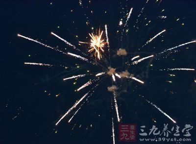 敲锣鼓，放鞭炮