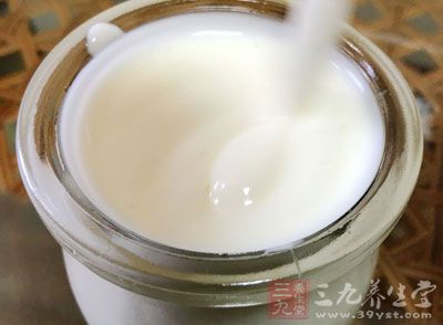 酸奶可以促进肠胃蠕动