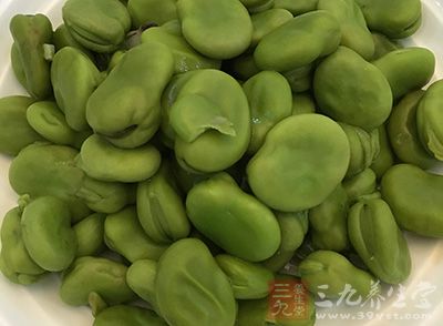 致命毒素：巢菜碱苷