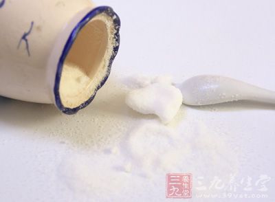 饮食中95%盐分由肾脏代谢，吃得过咸，肾脏的负担自然加重