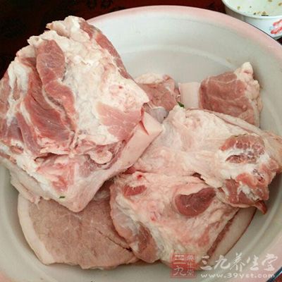 与猪、牛、羊等畜肉比较,禽肉虽同属动物性脂肪 与猪、牛、羊等畜肉比较,禽肉虽同属动物性脂肪