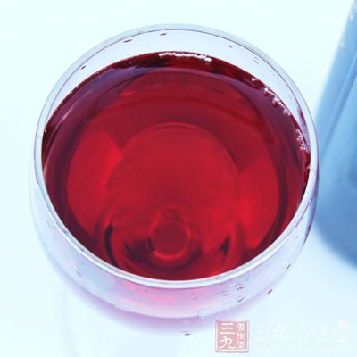 喝些紅葡萄酒，可以把危險(xiǎn)降低50%