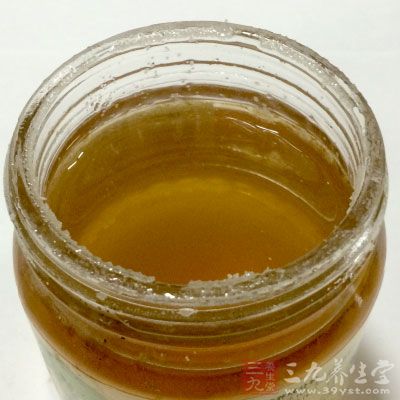 淮山药200g，山楂糕100g，蜂蜜10-15g，干桂花5g
