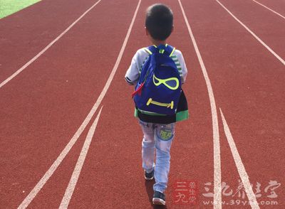 好每年带孩子做一次尿检