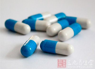 误用含激素或药物成份护肤品