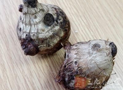 芋头中富含蛋白质、钙、磷、铁、钾、镁