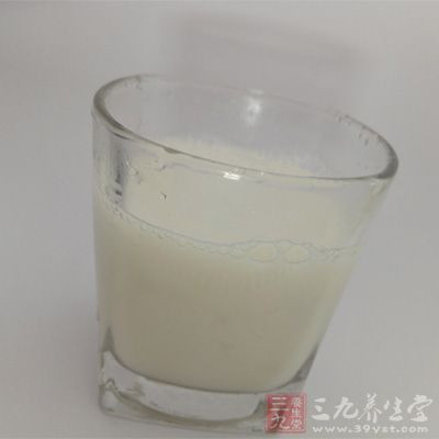 每天喝杯优酪乳，有助于改变胃肠道细菌