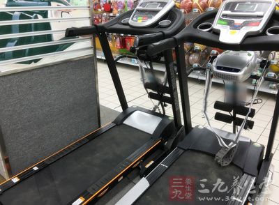 需在跑步机上跑3分钟 需在跑步机上跑3分钟