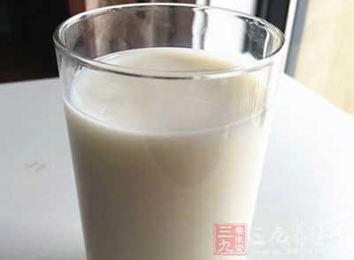 煮牛奶的正确方法 教你煮出温热营养好牛奶