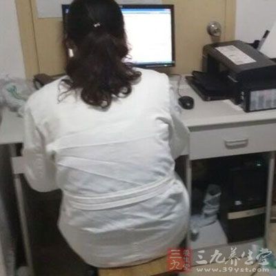 患者可以通过手术疗法治疗