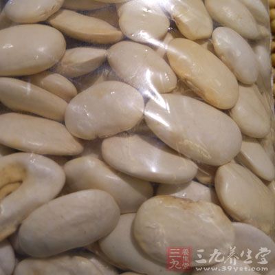 扁豆富含多種營養(yǎng)物質(zhì)，如含有蛋白質(zhì)