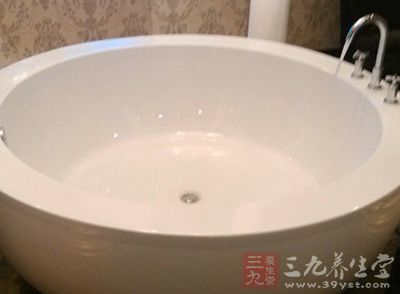 早起后洗个澡，可以促进大脑兴奋