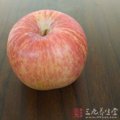苹果性平、味甘，是健脾开胃的好水果