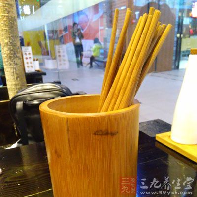 筷子怎样洗放才能减少细菌病毒
