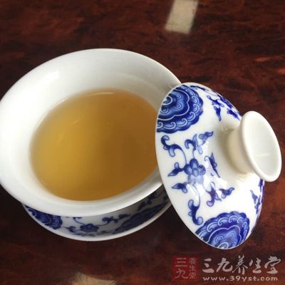 春天喝茶能夠排出身體毒素