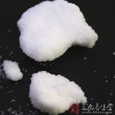 千萬(wàn)不要每天都用鹽洗臉