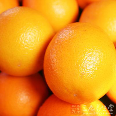 一个橙子就能向人体提供75毫克的维生素C