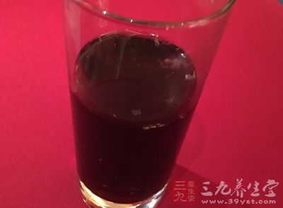 糖果和碳酸饮料能够导致蛀牙